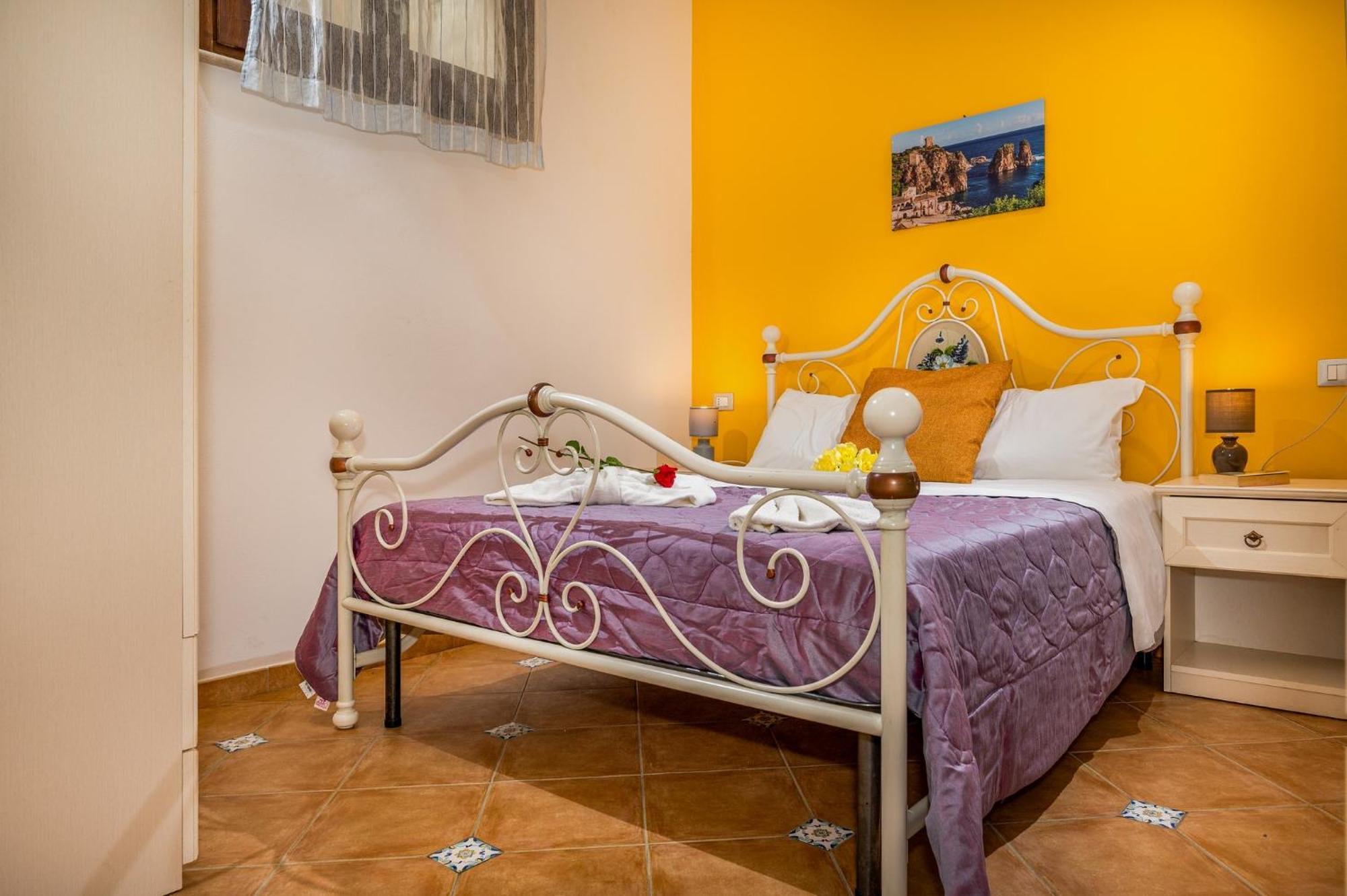 Apt Villa Anna E Apt Cantina Vito Vicinissimi Alla Riserva Dello Zingaro Scopello  Exterior foto